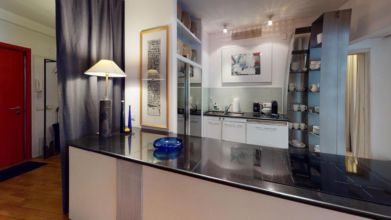 Chez Nadou- Exclusiv Loft At St Stephen Cathedral Vienna Appartement Buitenkant foto